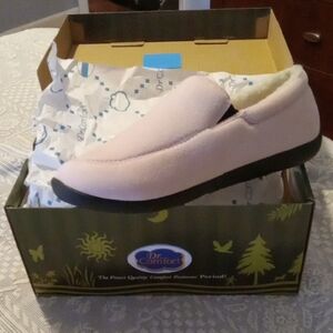 Dr. Comfort Pink Slippers, New In Box